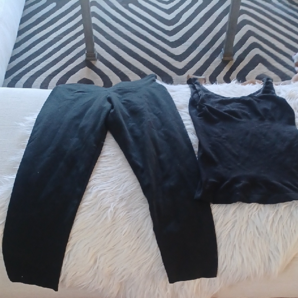 Yummie compression leggings and tank top size S